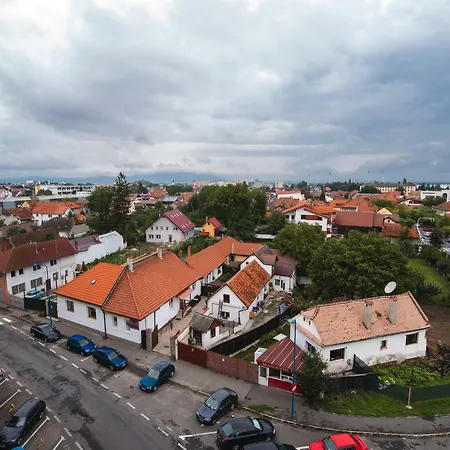 Near Old Town - Nicopole Апартаменти Брашов